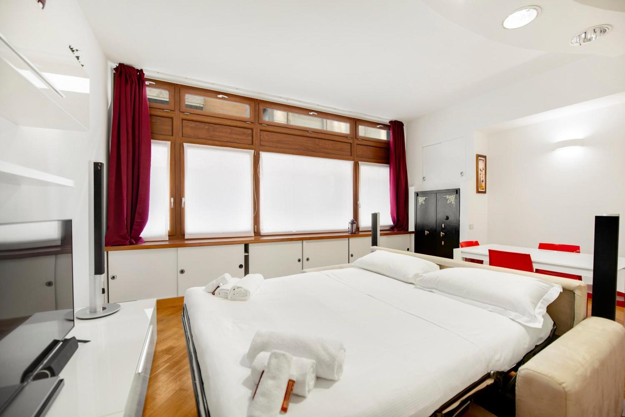 Appartamento Garage Privato Gratuito - 600 Metri Duomo