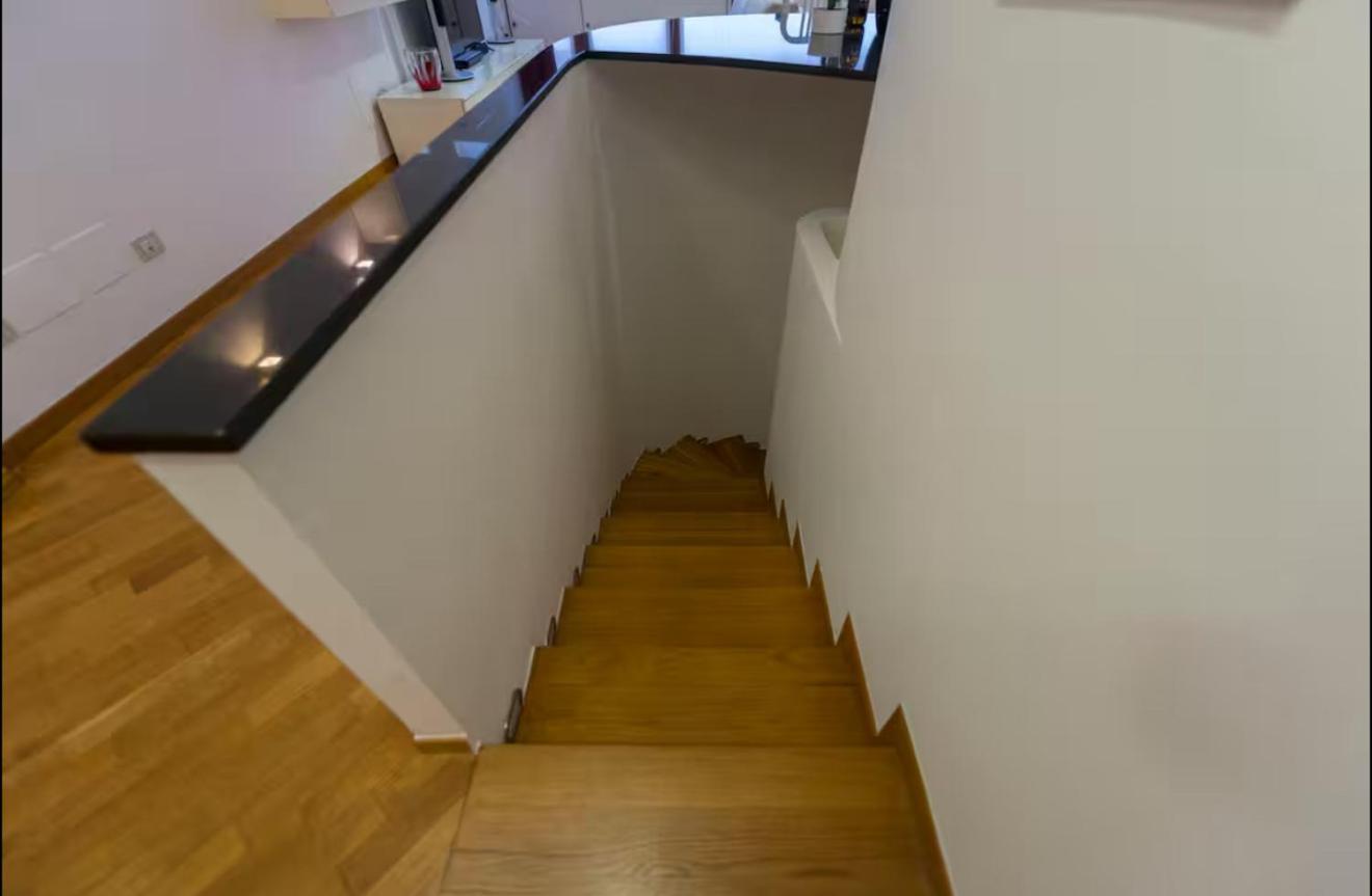 Garage Privato Gratuito - 600 Metri Duomo Appartamento
